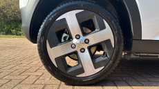Hyundai INSTER 85kW 02 49kWh 5dr Auto Electric Hatchback